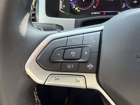 Used 2023 Volkswagen Atlas Cross Sport SE image 20