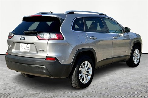 Used 2019 Jeep Cherokee Latitude w/ Cold Weather Group image 5
