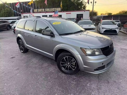 Used 2017 Dodge Journey SE w/ Flexible Seating Group image 4