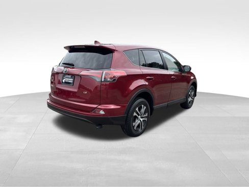 Used 2018 Toyota RAV4 LE w/ All Weather Liner Package image 6