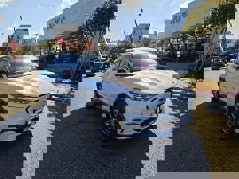 Used 2023 Ford Mustang Mach-E Select image 3