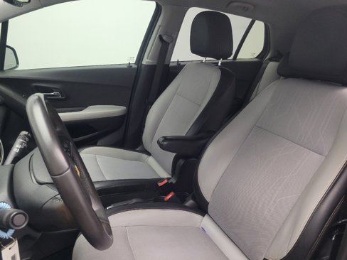 Used 2020 Chevrolet Trax LT w/ Driver Confidence Package image 17