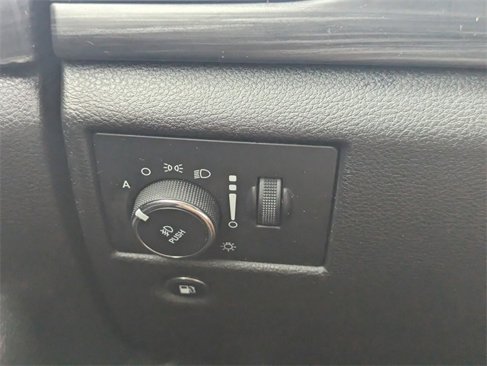 Used 2020 Jeep Grand Cherokee Altitude image 28