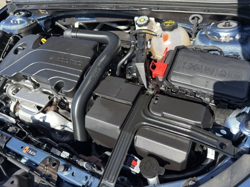 Used 2024 Chevrolet Malibu LT image 37