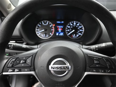 Used 2022 Nissan Sentra S image 9