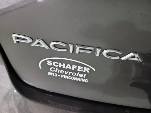 Used 2018 Chrysler Pacifica Touring-L w/ Premium Audio Group image 59