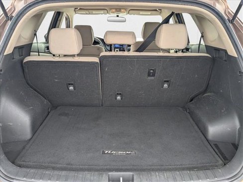 Used 2017 Hyundai Tucson SE image 6