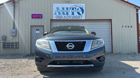 Used 2014 Nissan Pathfinder SV image 5