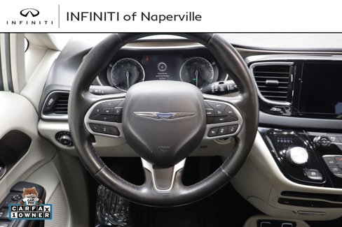 Used 2019 Chrysler Pacifica Touring-L Plus w/ Advanced Safetytec Group image 10