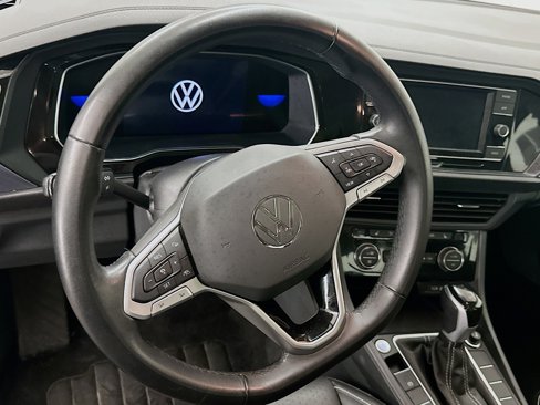 Used 2024 Volkswagen Jetta SE image 18