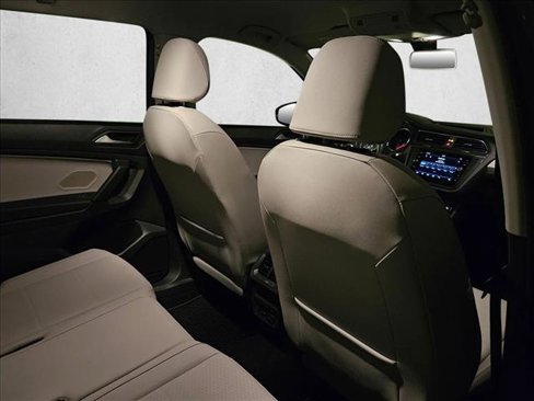 Used 2019 Volkswagen Tiguan SE image 22