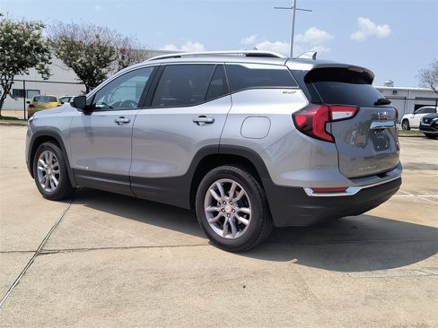 Used 2023 GMC Terrain SLT image 6