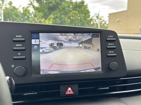 New 2025 Hyundai Elantra Sport image 18