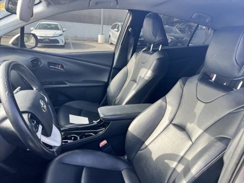 Certified 2018 Toyota Prius Prime Premium image 7