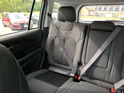 Used 2023 Jeep Grand Cherokee Laredo image 18