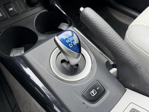 Used 2014 Toyota RAV4 EV image 25