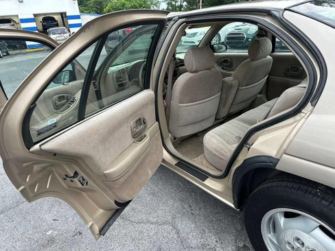 Used 1998 Chevrolet Lumina LS w/ Preferred Equipment Group 1 image 8