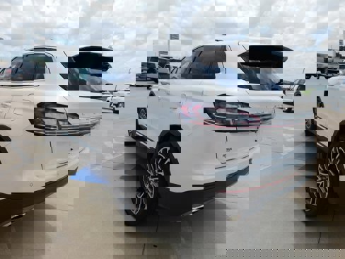 Used 2019 Lincoln Nautilus Reserve image 5