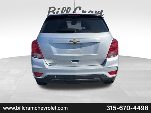 Used 2022 Chevrolet Trax LS w/ Tint and Cruise Package image 4