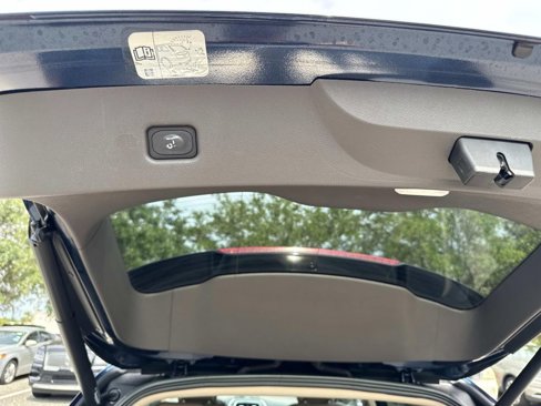 Used 2017 Lincoln MKX Reserve image 12