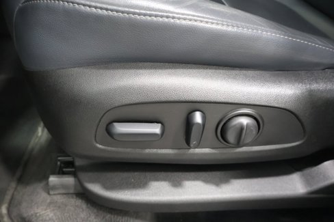Used 2018 Chevrolet Traverse LT image 14