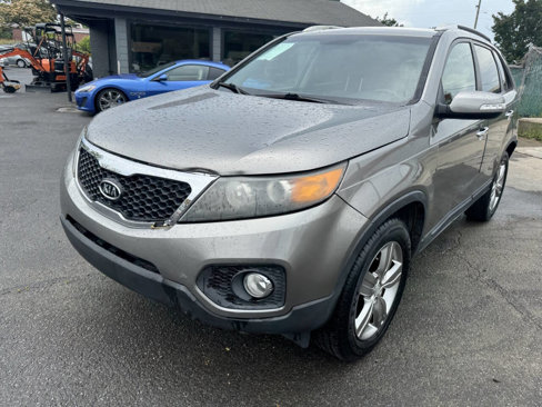 Used 2013 Kia Sorento EX image 17