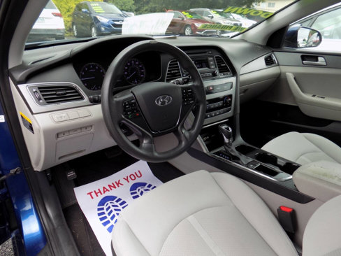 Used 2017 Hyundai Sonata SE image 10