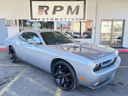Used 2013 Dodge Challenger SXT Plus image 1