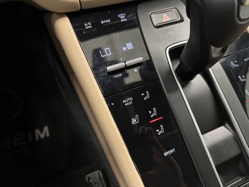 Used 2022 Porsche Macan image 29