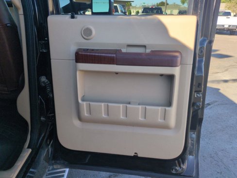 Used 2014 Ford F350 King Ranch w/ King Ranch w/Chrome Package image 42