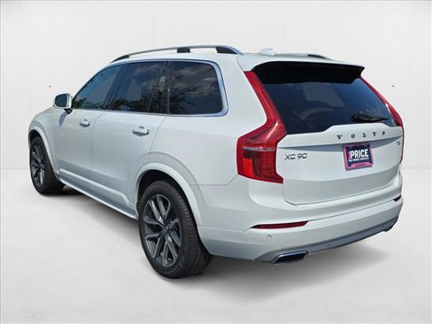 Used 2019 Volvo XC90 T6 Momentum image 7