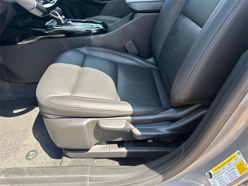 Certified 2025 Chevrolet Trax RS w/ Sunroof Package image 22