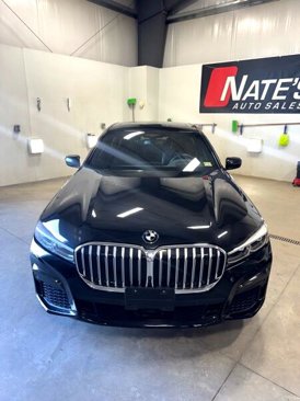 Used 2020 BMW 750i xDrive w/ M Sport Package image 7