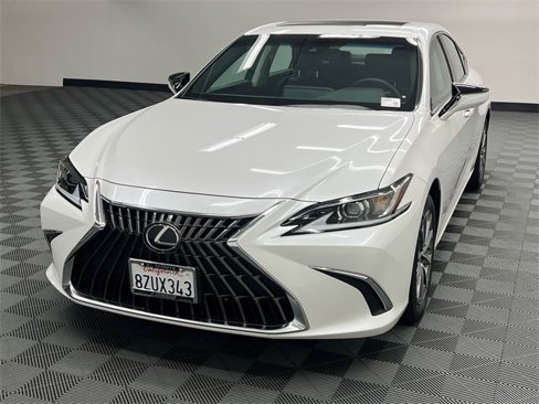 Certified 2022 Lexus ES 350 image 2