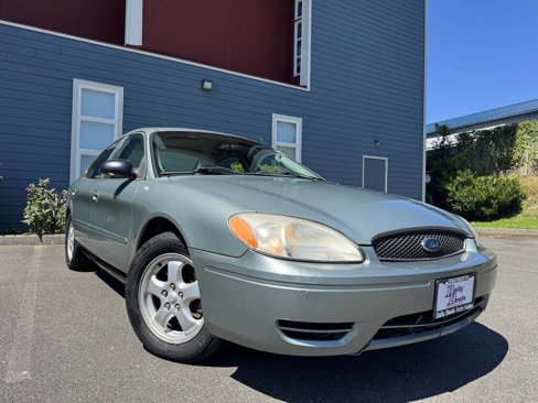Used 2006 Ford Taurus SE image 2
