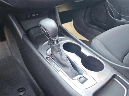 Used 2023 Chevrolet Malibu LS image 12