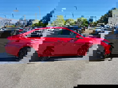 Used 2022 Hyundai Elantra SEL w/ Convenience Package image 6