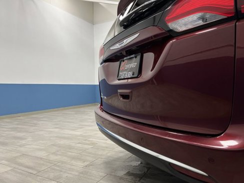 Certified 2019 Chrysler Pacifica Touring Plus w/ Cold Weather Group image 35