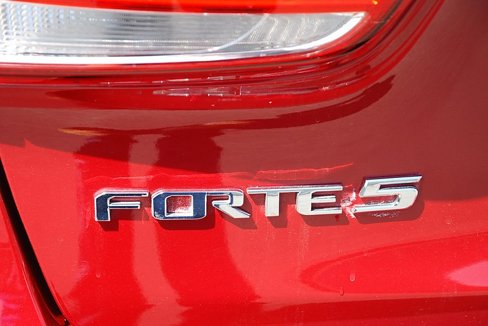 Used 2017 Kia Forte LX w/ LX Popular Plus Package image 22
