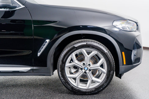 Used 2025 BMW X4 xDrive30i image 6