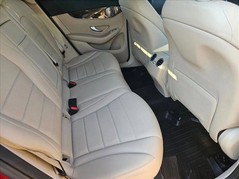 Used 2017 Mercedes-Benz GLC 300 4MATIC image 20