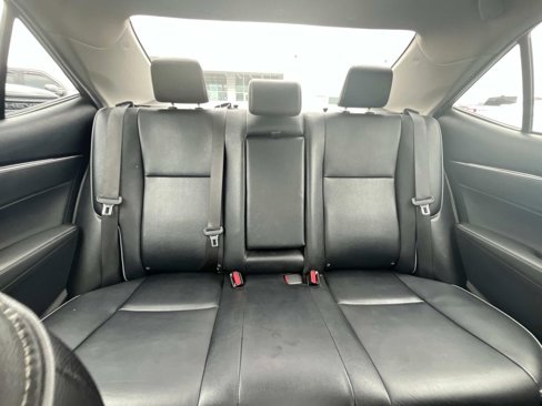 Used 2019 Toyota Corolla XLE image 28