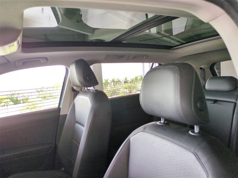 Used 2019 Volkswagen Tiguan SE w/ Panoramic Sunroof Package image 21