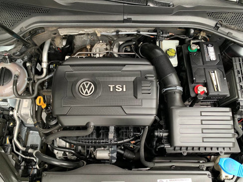 Used 2017 Volkswagen Golf SE image 36