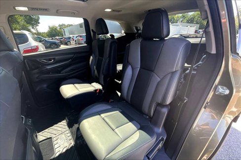 Used 2022 Subaru Ascent Onyx Edition image 19