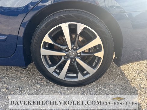 Used 2017 Nissan Altima 2.5 SR w/ LED Appearance Package image 39