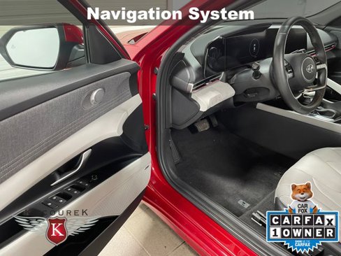 Used 2021 Hyundai Elantra Limited image 10