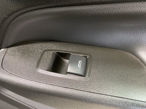 Used 2022 Chevrolet Equinox LT image 21