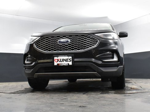 Used 2023 Ford Edge SEL image 40