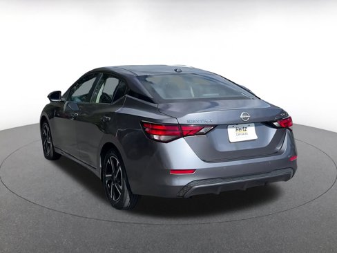 Used 2024 Nissan Sentra SV image 11